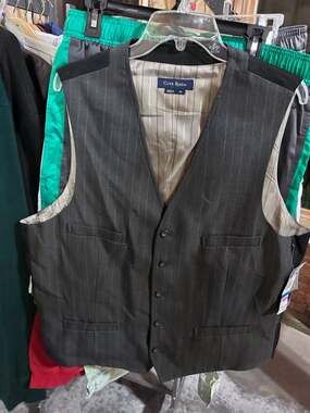 Club Room Men's XL Grey Pinstripe Refined Five-Button Dress Vest